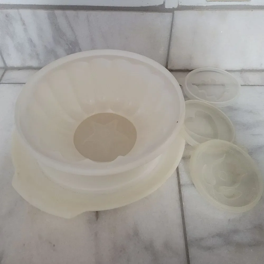 Vintage Tupperware Jel-N-Serve White Plastic Jello Mold w/ 4 Design Plates